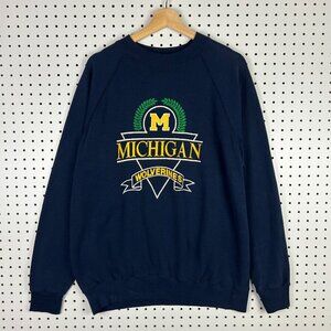 Michigan Wolverines 90s Crewneck Large Graphic Crest Sweatshirt Soffe USA Made